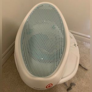 Baby bath used 1 -2 times